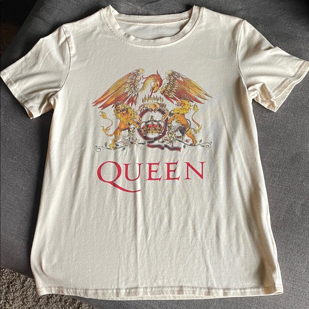 Queen Graphic T-Shirt